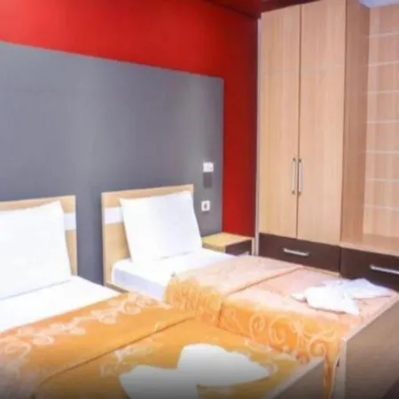 Hotel Aeroport Rinas