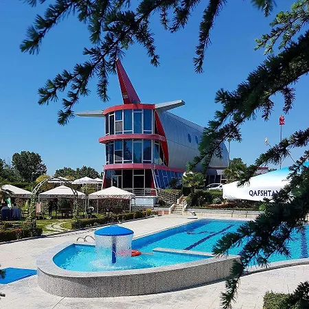 Aeroport 3* Rinas